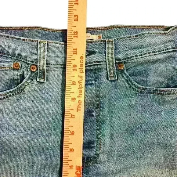 Levi’s Wedgie Straight Women’s Denim Jeans Size 30 Distressed Cropped Raw Hem - Picture 5 of 7